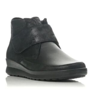 Berkemann Leather booties Sz 6.5
